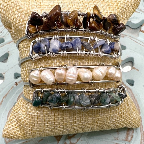 Tiger's eye silver beaded bangle bracelet - Picture 6 of 8